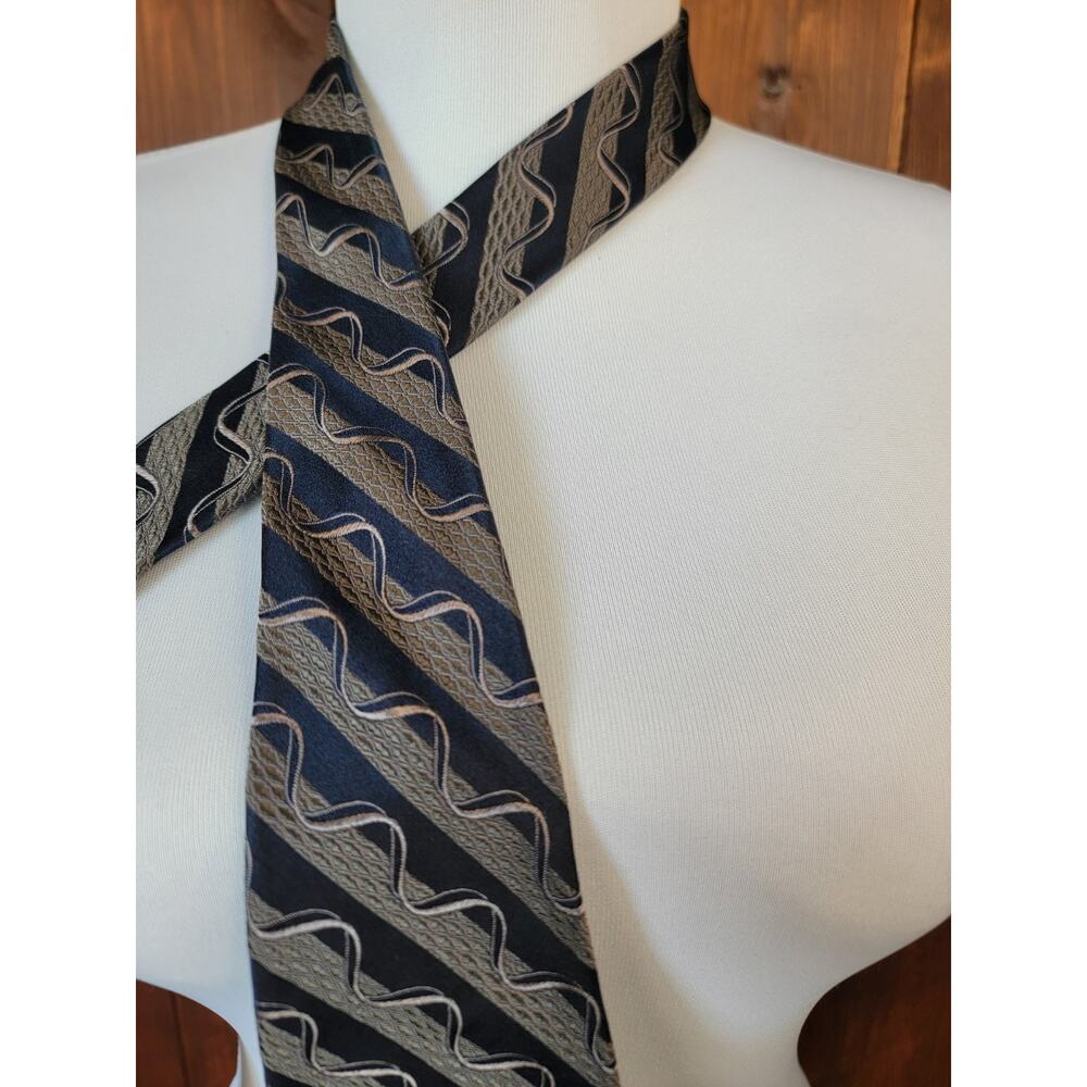 Pavone 100% Silk Italian Tie Navy Striped‎ Metallic Shimmer 58"x4" Handmade Luxe